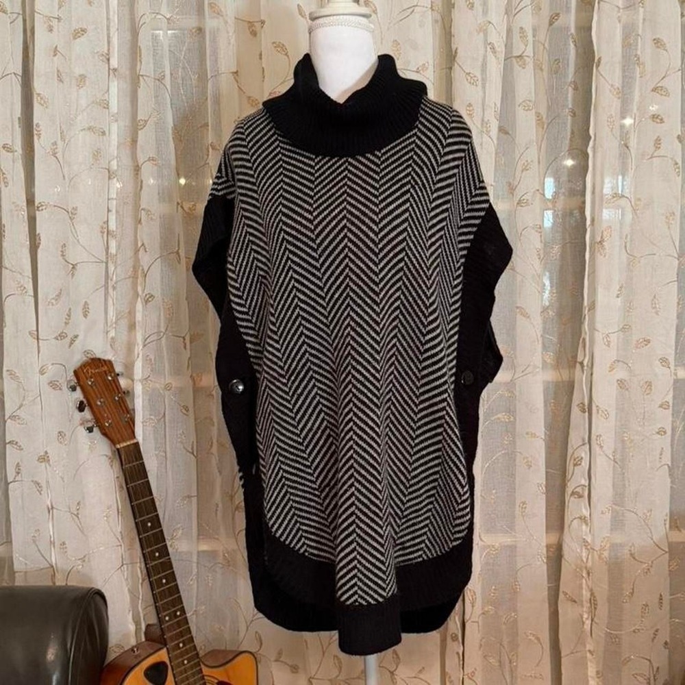 Vintage Y2K chevron knit poncho sweater by American Clothing Co.